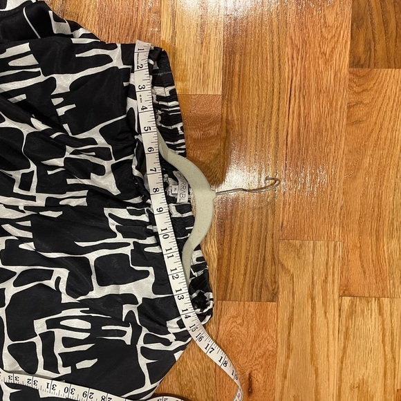 Chic Wide Leg Jumpsuit in Orange and Black - Picture 7 of 10